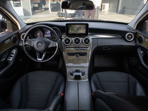 2014 Mercedes-Benz C-Класс 180 IV (W205), чёрный, 1679000 рублей - вид 5