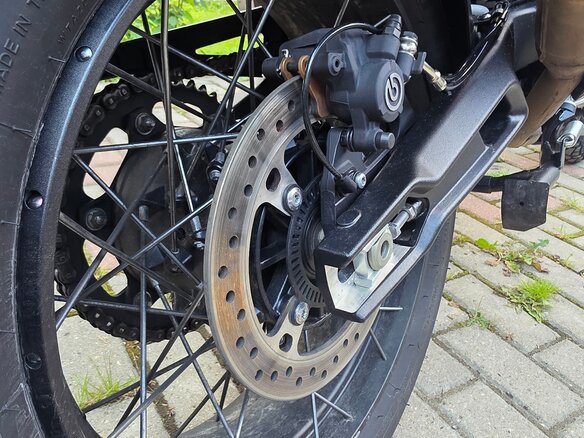 2023 Triumph Tiger 900, серый, 1500000 рублей - вид 7