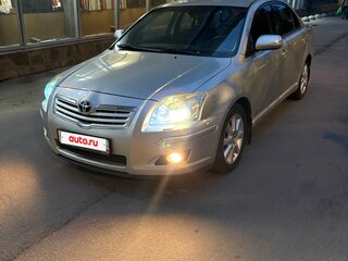 2008 Toyota Avensis II Рестайлинг, серебристый, 790000 рублей, вид 1