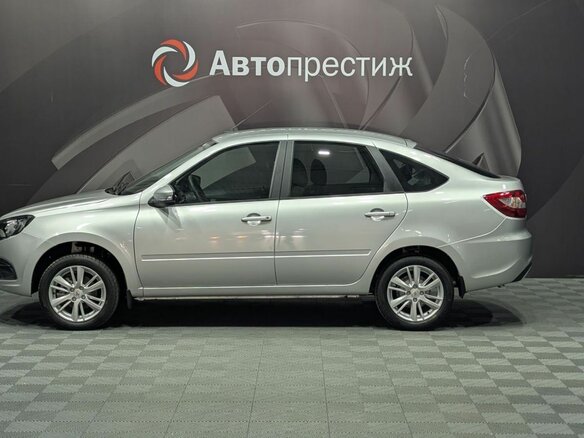 2026 Lada (ВАЗ) Granta I Рестайлинг, серебристый, 1118000 рублей - вид 6