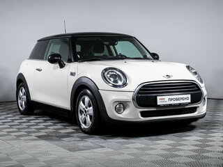 2018 Mini Hatch Cooper III (F55/F56), белый, 1640000 рублей, вид 3