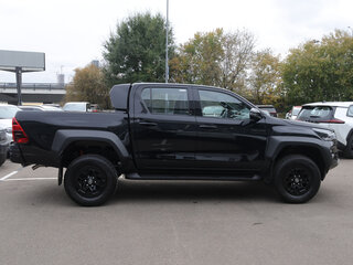 2025 Toyota Hilux VIII Рестайлинг 2, чёрный, 8190000 рублей, вид 4