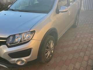 2015 Renault Sandero II, серебристый, 840000 рублей, вид 1