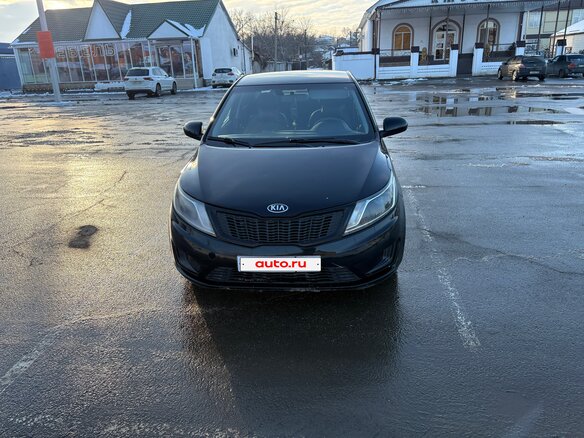 2014 Kia Rio III, чёрный, 800000 рублей - вид 2