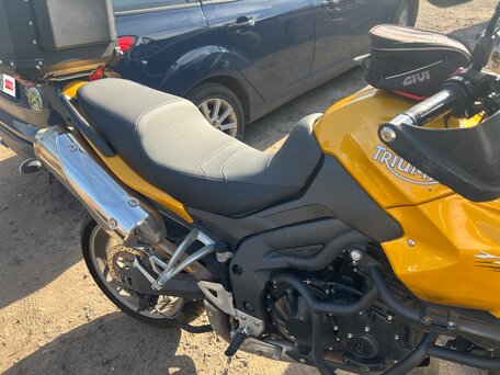 2007 Triumph Tiger 1050, золотистый, 450000 рублей, вид 5