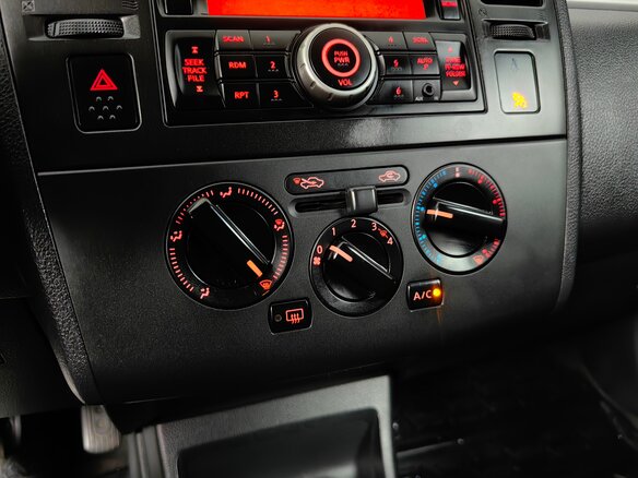 2012 Nissan Tiida I Рестайлинг, серый, 739000 рублей - вид 17