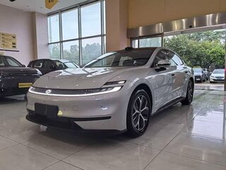 2026 Changan Qiyuan A06 28.39 kWh, серебристый, 2970000 рублей, вид 2