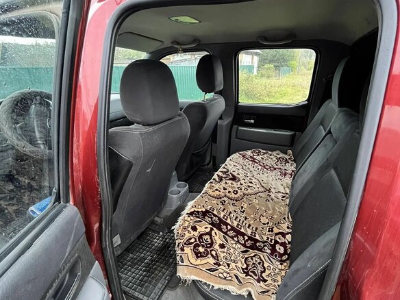 2010 Ford Ranger, красный, 800000 рублей - вид 5