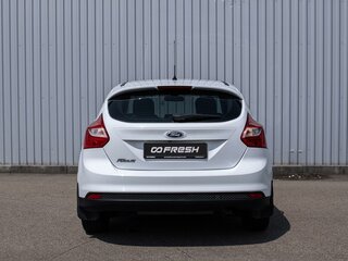 2014 Ford Focus III, белый, 690000 рублей, вид 4
