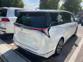 2026 Buick GL8 PHEV IV Century, белый, 8100700 рублей, вид 4