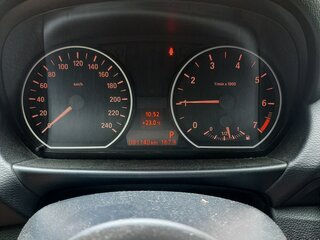 2009 BMW 1 серии 116i I (E81/E82/E87/E88) Рестайлинг, чёрный, 1100000 рублей, вид 4