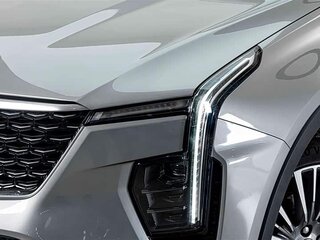 2024 Cadillac XT4 I Рестайлинг, серебристый, 4268055 рублей, вид 4
