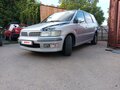 2002 Mitsubishi Space Wagon III, серебристый