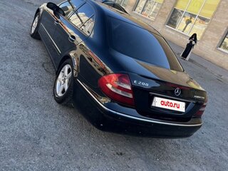 2003 Mercedes-Benz E-Класс 200 III (W211, S211), чёрный, 690000 рублей, вид 4