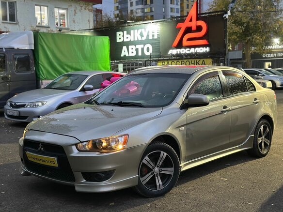 2008 Mitsubishi Lancer X, золотистый