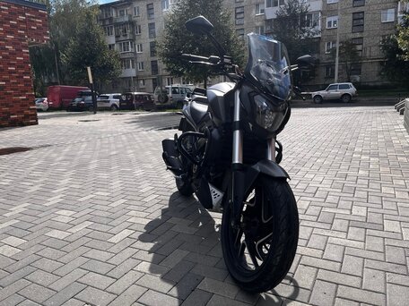 2023 Bajaj Dominar 400, чёрный, 390000 рублей, вид 2