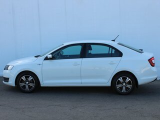 2019 Skoda Rapid I Рестайлинг, белый, 1240000 рублей, вид 4