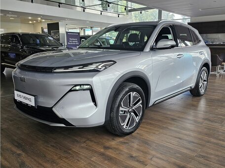 2026 Geely EX5 Гибрид EM-R, серебристый, 3829990 рублей, вид 3
