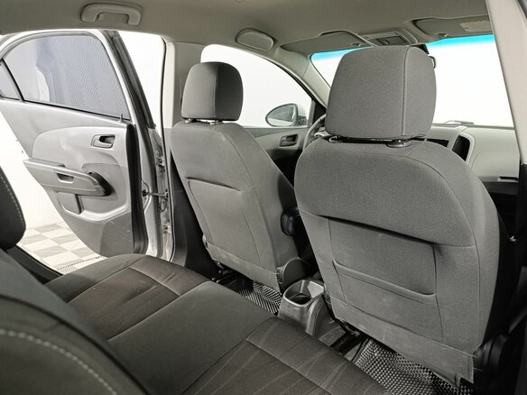 2012 Chevrolet Aveo II, серебристый, 570000 рублей - вид 14