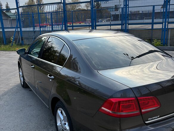 2013 Volkswagen Passat B7, коричневый, 1190000 рублей - вид 6