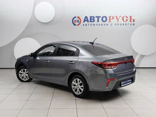 2017 Kia Rio IV, серый, 1084000 рублей, вид 2