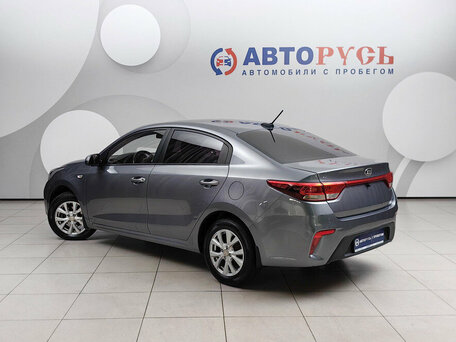 2017 Kia Rio IV, серый, 1084000 рублей, вид 2
