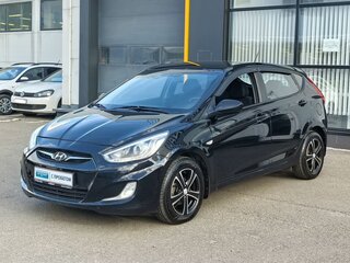 2013 Hyundai Solaris I, чёрный, 750000 рублей, вид 1