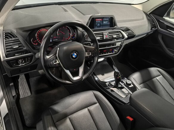 2018 BMW X3 20i xDrive III (G01), серебристый, 3150000 рублей - вид 12