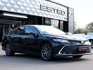 2022 Toyota Camry VIII (XV70) Рестайлинг, чёрный, 3060000 рублей, вид 3