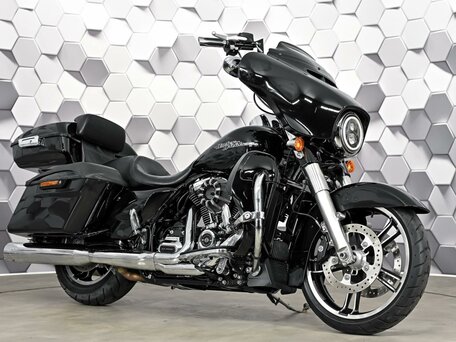 2016 Harley-Davidson Street Glide Special, чёрный, 1699000 рублей, вид 1