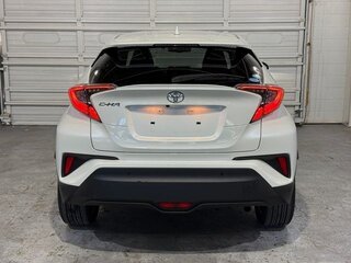 2019 Toyota C-HR I, белый, 1324911 рублей, вид 4