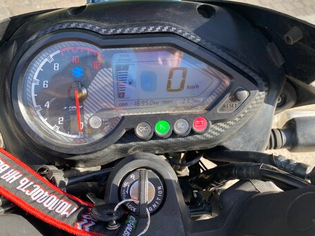 2020 Bajaj Pulsar 180, чёрный, 170000 рублей, вид 4