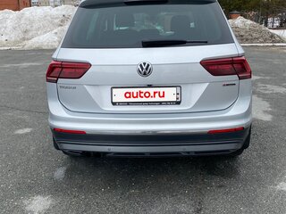 2019 Volkswagen Tiguan II, серебристый, 3050000 рублей, вид 2