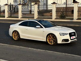 2011 Audi A5 I (8T) Рестайлинг, белый, 1990000 рублей, вид 3