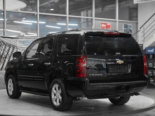 2008 Chevrolet Tahoe III, чёрный, 1549000 рублей, вид 4