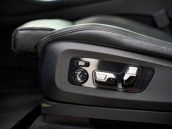 2021 BMW X5 40d IV (G05/G18), чёрный, 6250000 рублей - вид 37