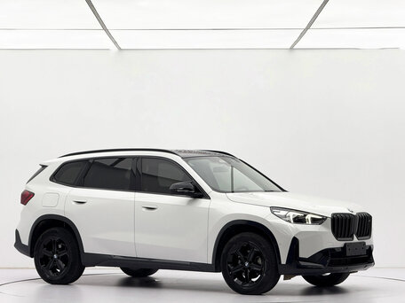 2023 BMW X1 Long 20Li sDrive III (U11/U12), белый, 2590000 рублей, вид 3