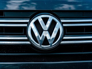 2016 Volkswagen Tiguan Euro 6 I Рестайлинг, чёрный, 1550000 рублей, вид 3