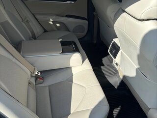 2021 Toyota Camry US Market VIII (XV70) Рестайлинг, белый, 3450000 рублей, вид 1