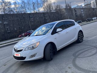 2011 Opel Astra J, белый, 600000 рублей, вид 1