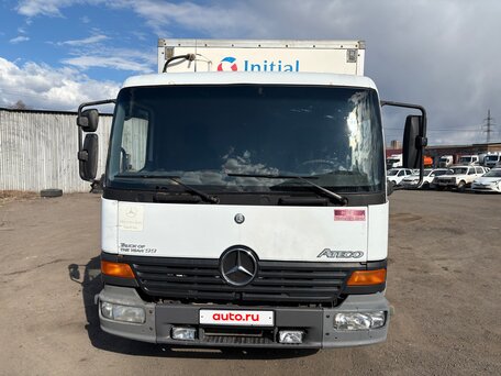 1999 Mercedes-Benz Фургон (4х2), белый, 2200000 рублей, вид 1