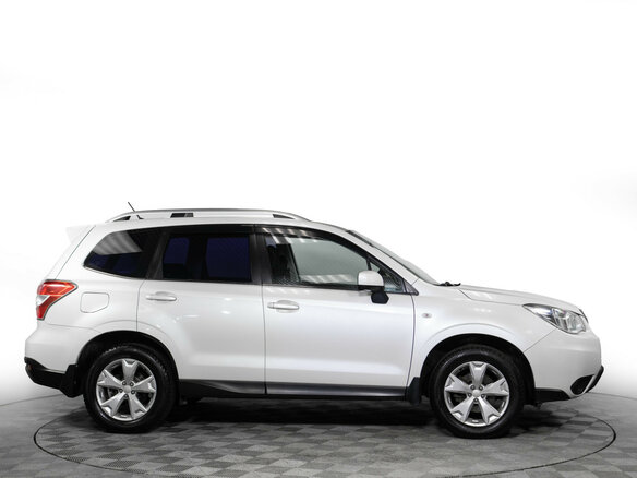 2014 Subaru Forester IV, белый, 1458000 рублей - вид 2