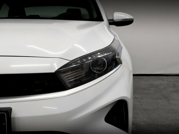 2021 Kia Cerato IV Рестайлинг, белый, 1950000 рублей - вид 16