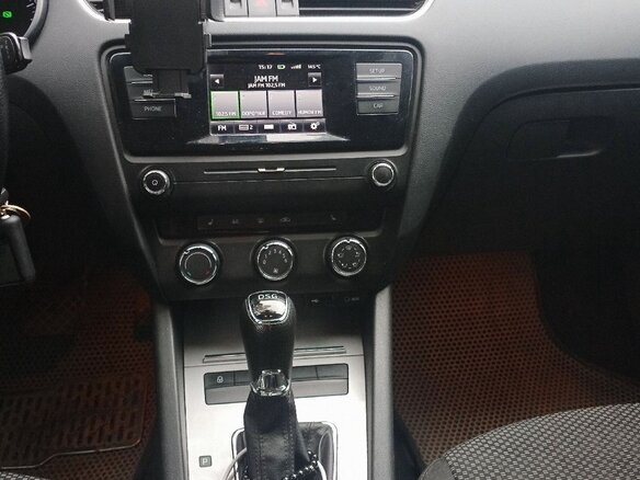 2014 Skoda Octavia III (A7), серый, 1100000 рублей - вид 5