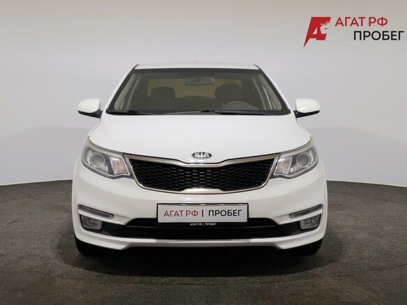 2017 Kia Rio III Рестайлинг, белый, 1000000 рублей - вид 1