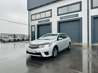 2014 Toyota Corolla XI (E160, E170, E180), серебристый, 1099999 рублей, вид 2
