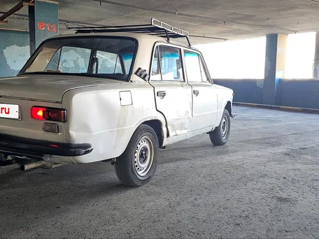 1984 Lada (ВАЗ) 2101, белый, 75000 рублей, вид 4