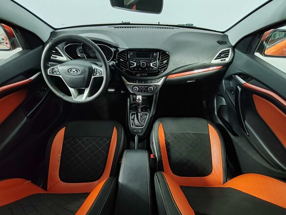 2019 Lada (ВАЗ) Vesta SW Cross I, оранжевый, 855000 рублей - вид 13