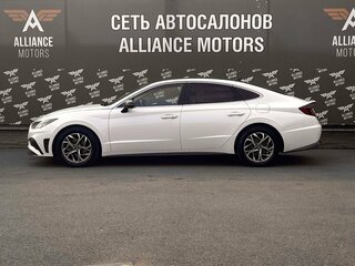 2022 Hyundai Sonata VIII (DN8), белый, 2279000 рублей, вид 4