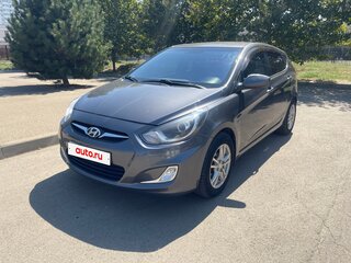 2012 Hyundai Solaris I, серый, 950000 рублей, вид 3